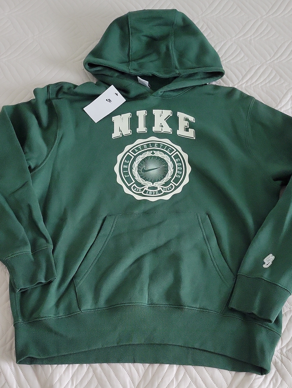 Nike Dark Green Logo Pullover Hoodie - Men's Athletic Sweatshirt